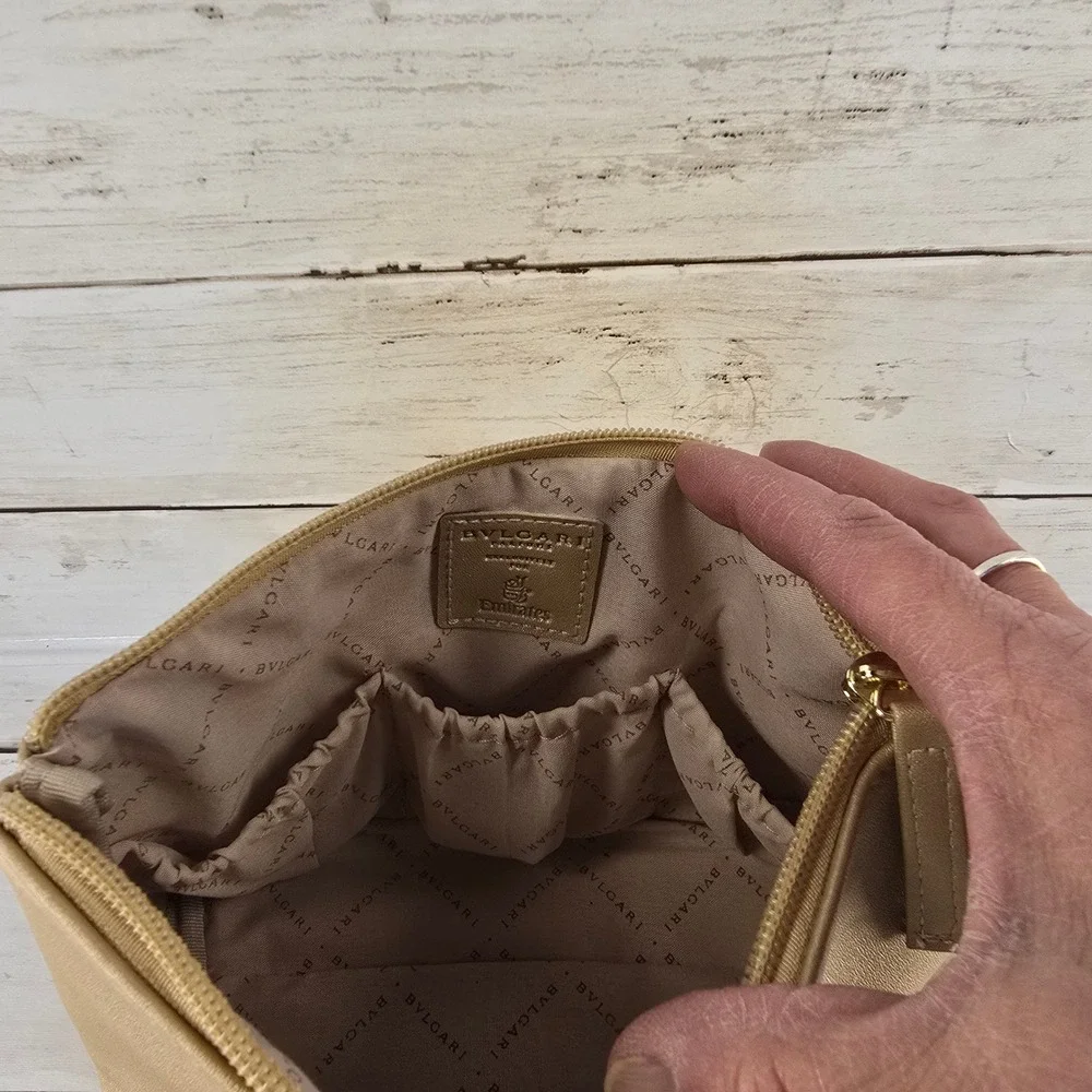 Bvlgari Parfums Emirates Gold Metallic Cosmetic Makeup Travel Toiletry Pouch Bag